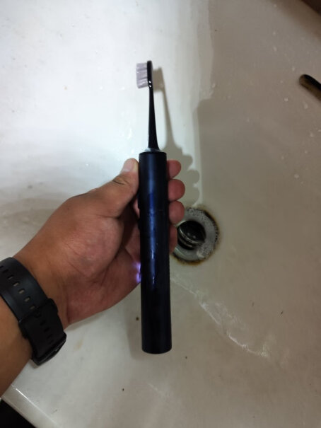 米家小米电动牙刷T700充电发热严重吗？