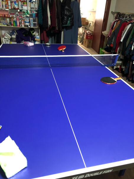 双鱼标准乒乓球桌分开的半张球台净重有多重？1.525*1.37m