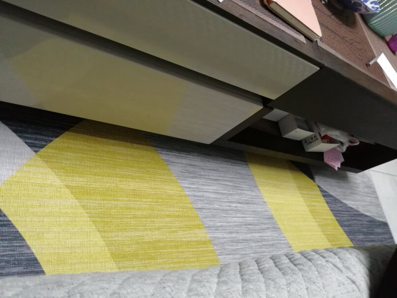 九洲鹿地毯家居北欧不规则图案160*230cm可以定制吗？
