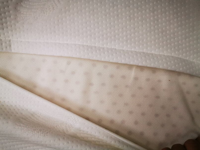 乳胶枕恒源祥家纺枕头泰国乳胶枕一对质量真的差吗,网友点评？