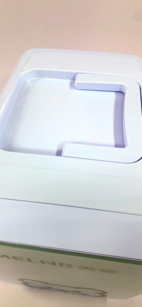 美菱车载冰箱6L小冰箱放一个简易饭盒可以吗？