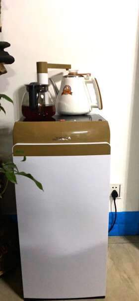 康佳饮水机家用多功能下置式茶吧机KY-C1060S金色龙门款您好是自动注水吗？