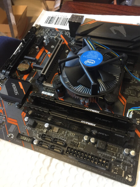 英特尔 i5 9400F 处理器请问这个玩吃鸡直播可以吗？