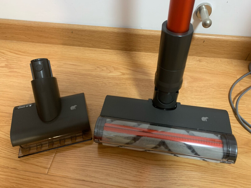 顺造手持无线吸尘器家用小体型大吸力高效除螨防缠绕自动断发亲们，怎么拆掉尘盒清洗啊？