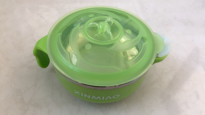 新妙儿童餐具注水保温碗吸盘吸的大吗？真实回答？