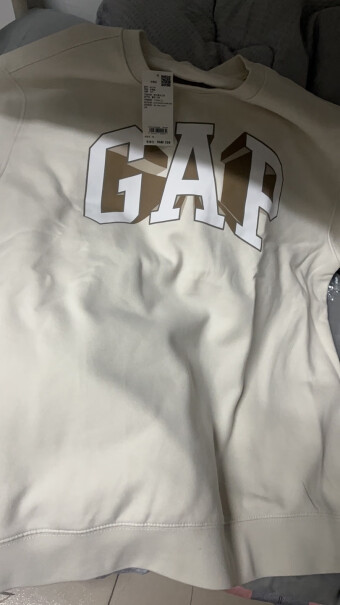 Gap 碳素软磨抓绒卫衣841334纠结怎么样？内幕评测透露。