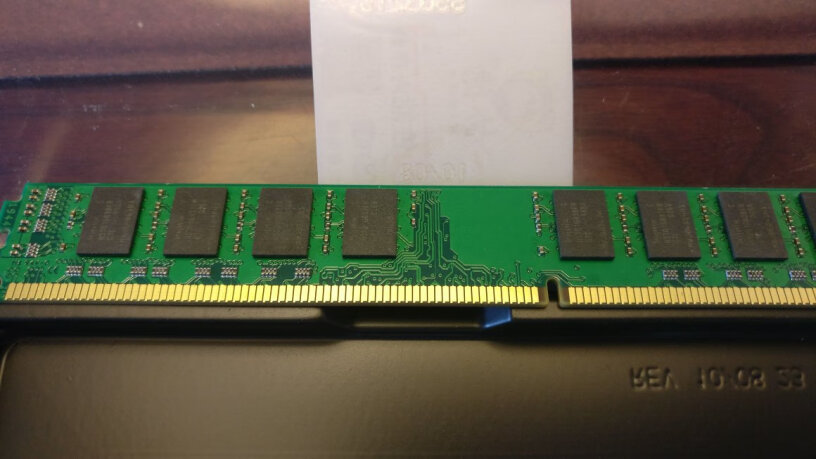 协德台式机内存条DDR3 2G PC3-10600和硕2ACF(AMD K12)能用吗？