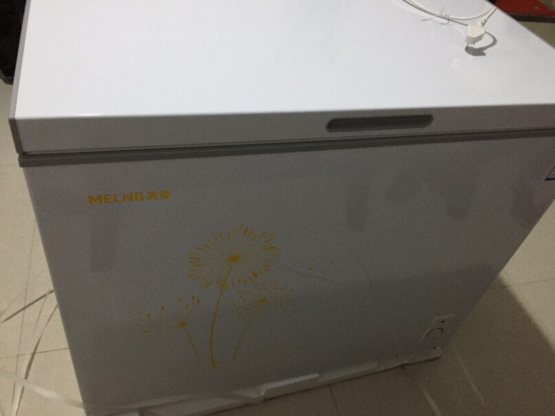 美菱MELING208升家用商用冰柜刚刚用怎么那么多霜呢？