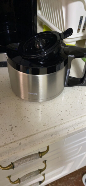 飞利浦咖啡机家用全自动滴滤式带磨豆保温预约功能这个的咖啡壶和7751通用吗？