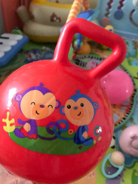 费雪玩具球宝宝小皮球摇摇球25cmF0601H4礼品这个球不是赠送一个手泵打气，没有那个针，怎么给球打球？