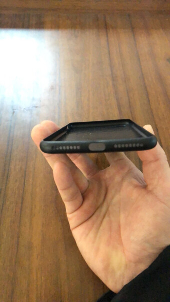 手机壳-保护套瓦力iPhone8P这就是评测结果！功能真的不好吗？