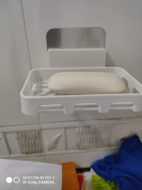 梦庭肥皂盒香皂盒肥皂架皂碟壁挂式双层沥水浴室置物架这个可以取下来的吗？