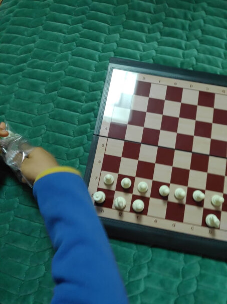国际象棋奇点国际象棋桌游磁石折叠式棋盘国际象棋872大号一定要了解的评测情况,评测哪一款功能更强大？