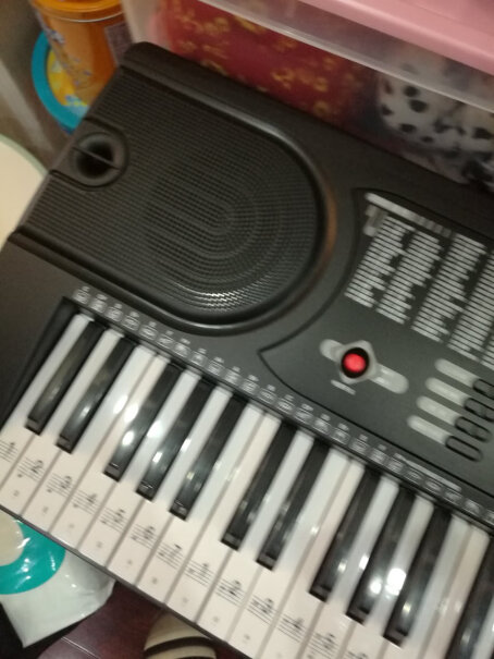 美科MK-97561键钢琴键多功能智能电子琴儿童初学乐器我想问是充电的还是上电池的？