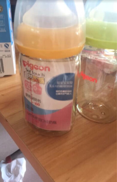 贝亲Pigeon宽口径玻璃奶瓶奶嘴套装婴儿奶瓶240ml+自然实感婴儿奶嘴L码+LL码买过的亲们，这是正品吗？