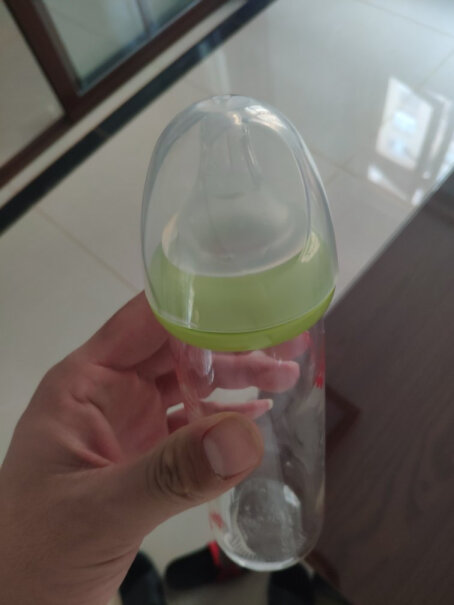 贝亲Pigeon宽口径玻璃奶瓶奶嘴套装婴儿奶瓶240ml+自然实感婴儿奶嘴L码+LL码雙胞胎要用幾個奶瓶？