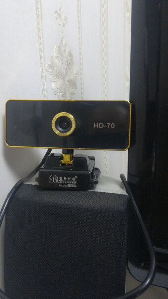 蓝色妖姬 HD-70高清摄像头如何关闭内设麦克风？