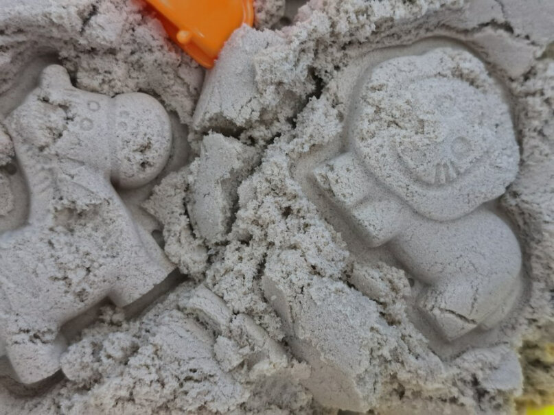 SPACESAND太空沙套装彩泥超轻粘土49这个套装，有几斤沙，有没有收纳箱？