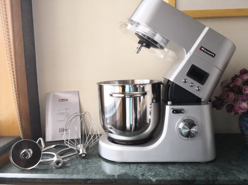 海氏厨师机多功能和面机料理机打蛋器HM770升级款这机器工作时噪声大不大？