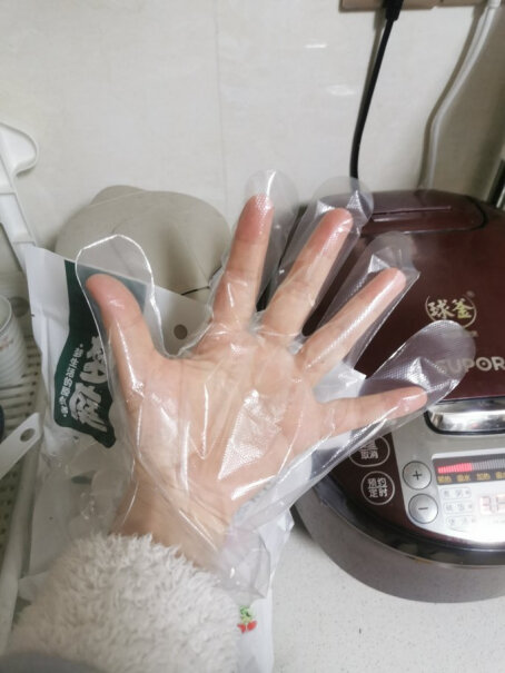 云蕾耐酸碱手套清洁耐用厨房洗碗洗衣家务手套绒里保暖我买了想退货，质量不好？