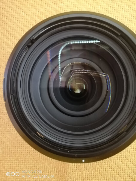 腾龙A032 24-70mm F/2.8变焦镜头请问该镜头能配EOSR机型吗？