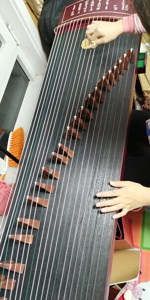 仙声古筝初学者专业演奏考级刻字刻画扬州乐器质量怎么样呢？