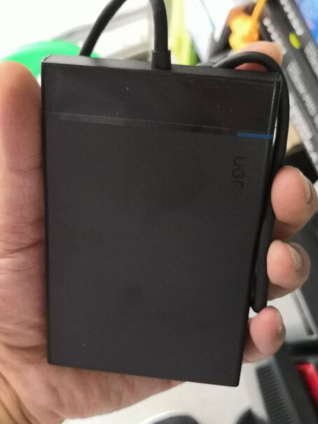 绿联移动硬盘盒USB3.0 SATA固定线2.5寸传输电影等大文件读写速度每秒能到多少Mb？
