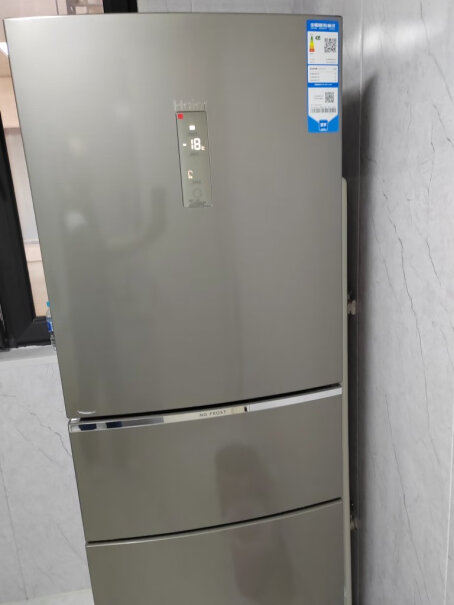 海尔BCD-253WDPDU1你们的冰箱外壳发热严重吗？我的怎么烫手？
