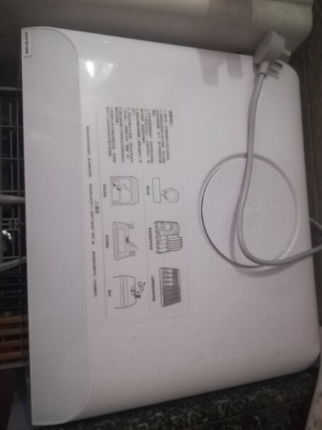 布谷家用台式洗碗机4-6套台式免安装活氧清洗智能解冻可以和水龙头连接自动进水吗？