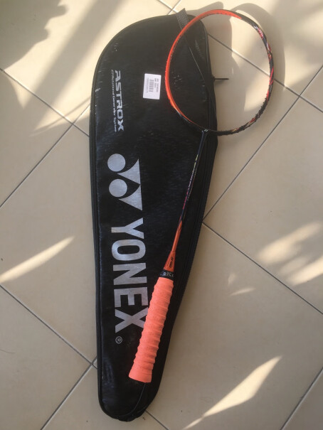 尤尼克斯YONEX羽毛球拍单拍yy李宗伟全碳素拍DUORA6哪个版本的？
