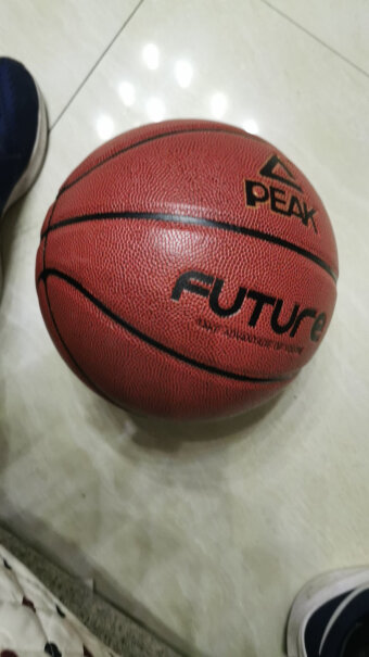 匹克篮球官方7号耐磨学生训练软皮室外用球礼品套装锈红有质保吗？