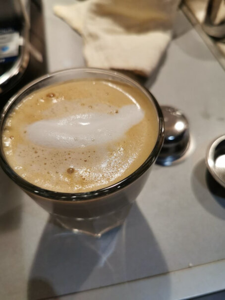 德龙半自动咖啡机家用商用办公室泵压式你们用多粗的粉出油多？豆的烘焙程度是多少？