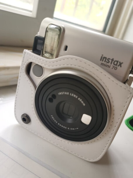富士INSTAX mini70相机套餐单机标配有几张相纸？