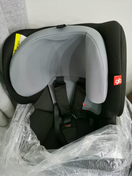 gb好孩子高速汽车儿童安全座椅欧标ISOFIX系统我在你家买的这个安全座椅怎么调长安全带呢？