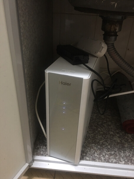 海尔（Haier）京东小家智能生态 家用净水器云净800G双出水直饮机 2.5升有噪音吗大吗？