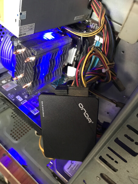安钛克Antec光棱120RGB电脑主机箱CPU风扇12cm1600x压的住吗？