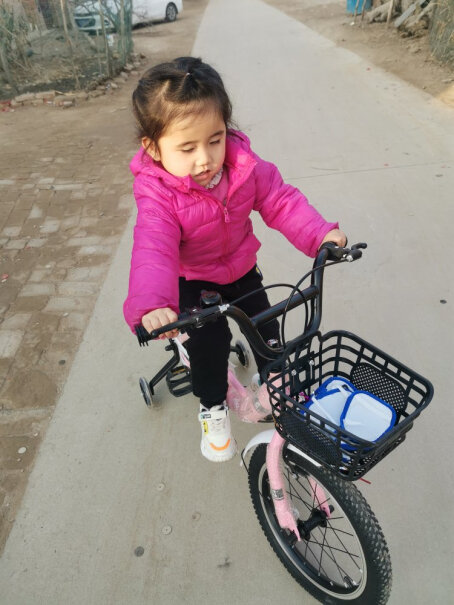 卡琦熊儿童自行车带辅助轮5岁小孩买多少寸？