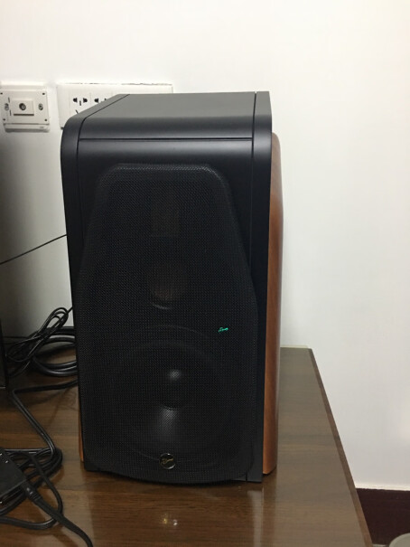 惠威D300有源HIFI音响多媒体无线蓝牙5.0书架箱这款和M300比怎么样？
