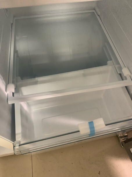 美的Midea606升冰箱双开门对开门冰箱一级变频风冷无霜智能家电BCD-606WKPZME镇上包送吗？