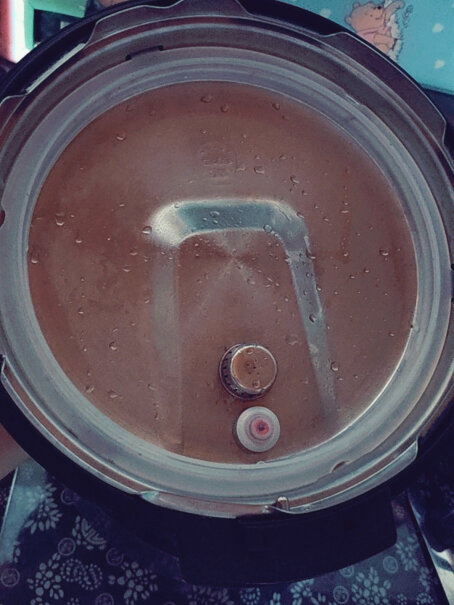 美的电压力锅双胆高压锅水和米的比例是多少？