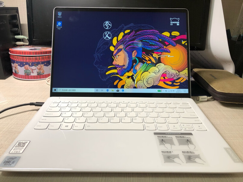 联想LenovoIdeaPad14s2020什么颜色好看呀，女生买。