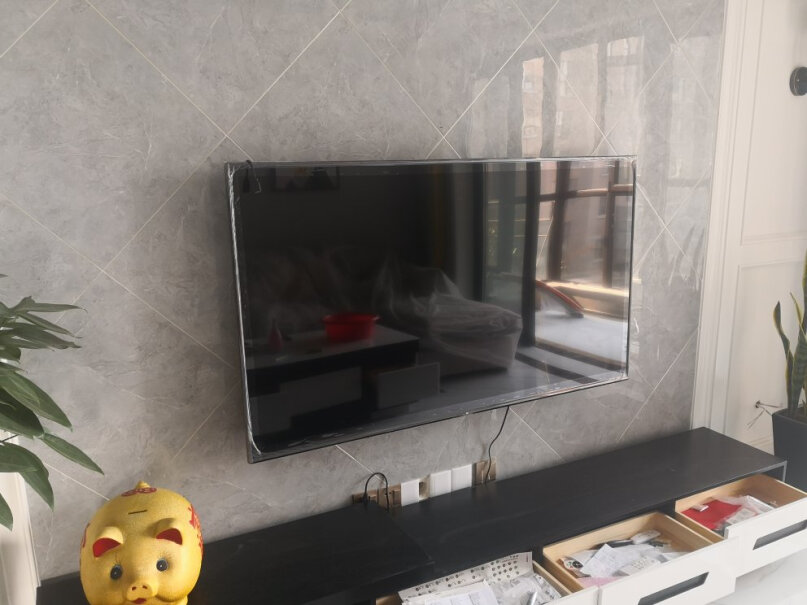 小米电视4X65英寸是三星屏吗？