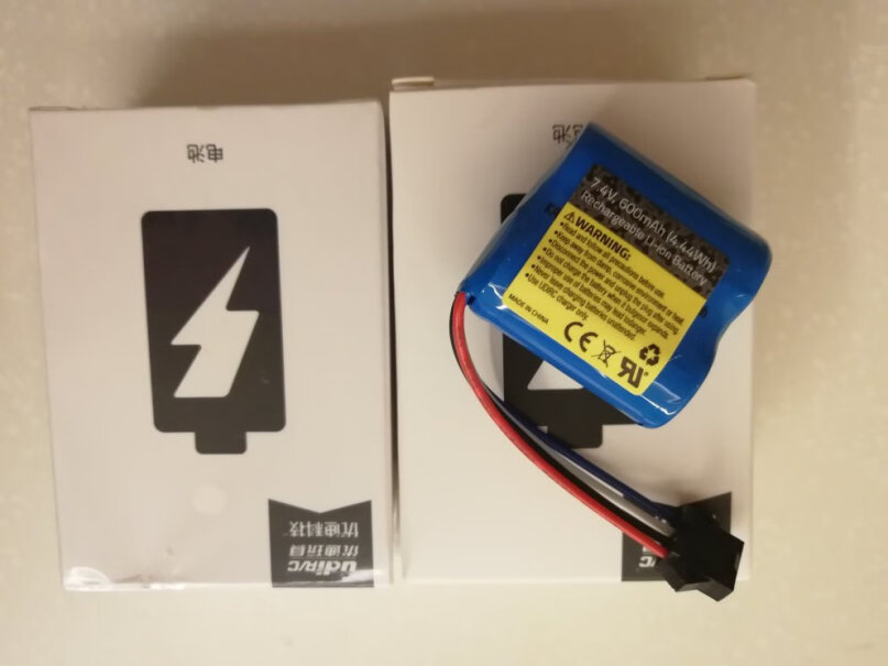 优迪玩具UDI902买什么型号电池能多玩一会？