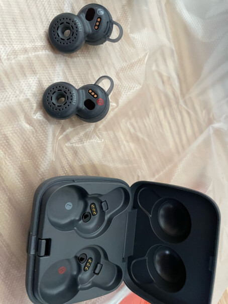 索尼（SONY）LinkBuds 真无线 开放式 蓝牙耳机 IPX4防水 环形振膜 高清通话 适用于跑步时能带吗？