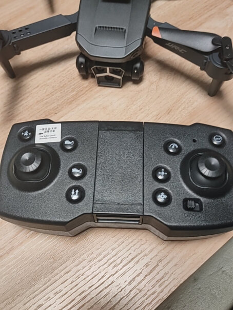 JJR/C 无人机专业航拍遥控飞机男童航模礼物可以翻转吗？