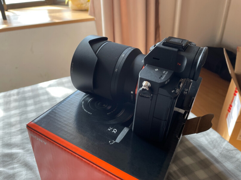 索尼Alpha 7 III 微单数码相机这个和新出的a7c哪个好？