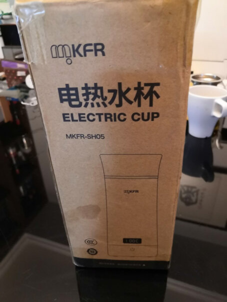 德国MKFR电热水杯外壳是什么材料的？