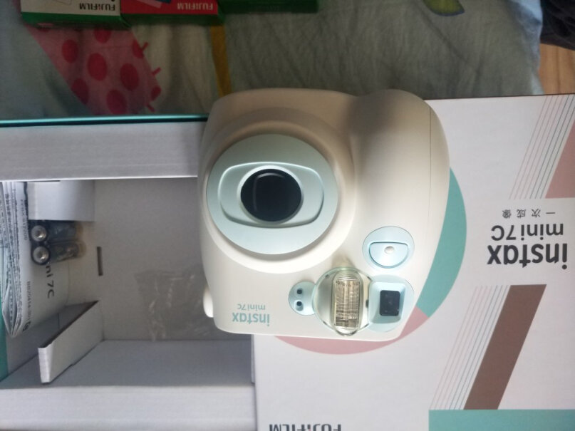 富士instax mini7C相机水蓝色相机是有照片就可以拍还是要另外买胶卷？