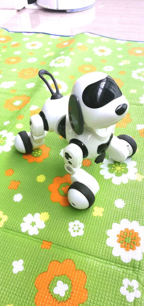 盈佳智能机器狗这个机器狗的功能，需要遥控器才可以吗？开了会自动跳舞的吗？