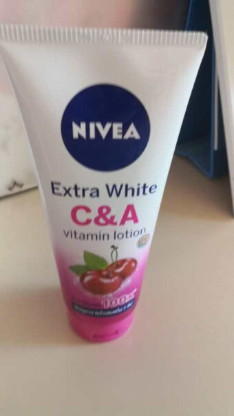 润肤进口版妮维雅NIVEA维生素C&A身体乳320ml评测结果好吗,适不适合你！看质量怎么样！